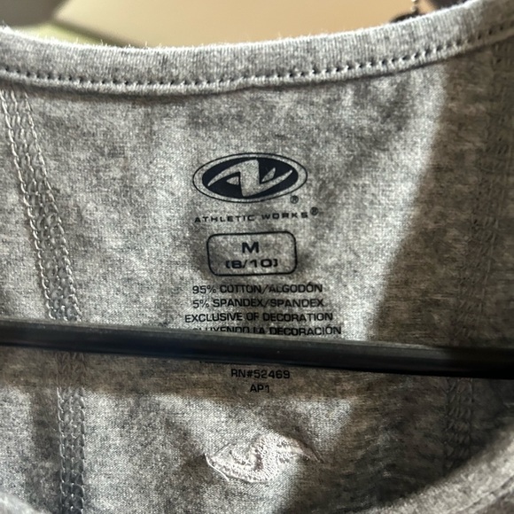 Athletic Works Gray Tank Top with Scoop Neckline size medium. - Picture 4 of 5
